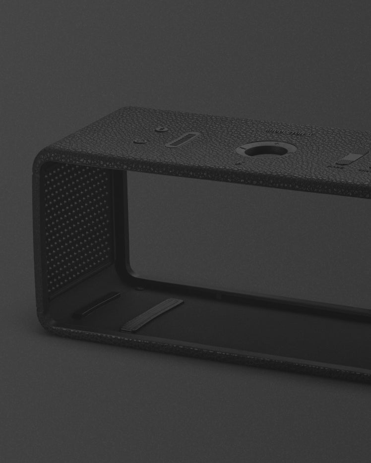 MIDDLETON II BLACK AND BRASS SILICONE SLEEVE