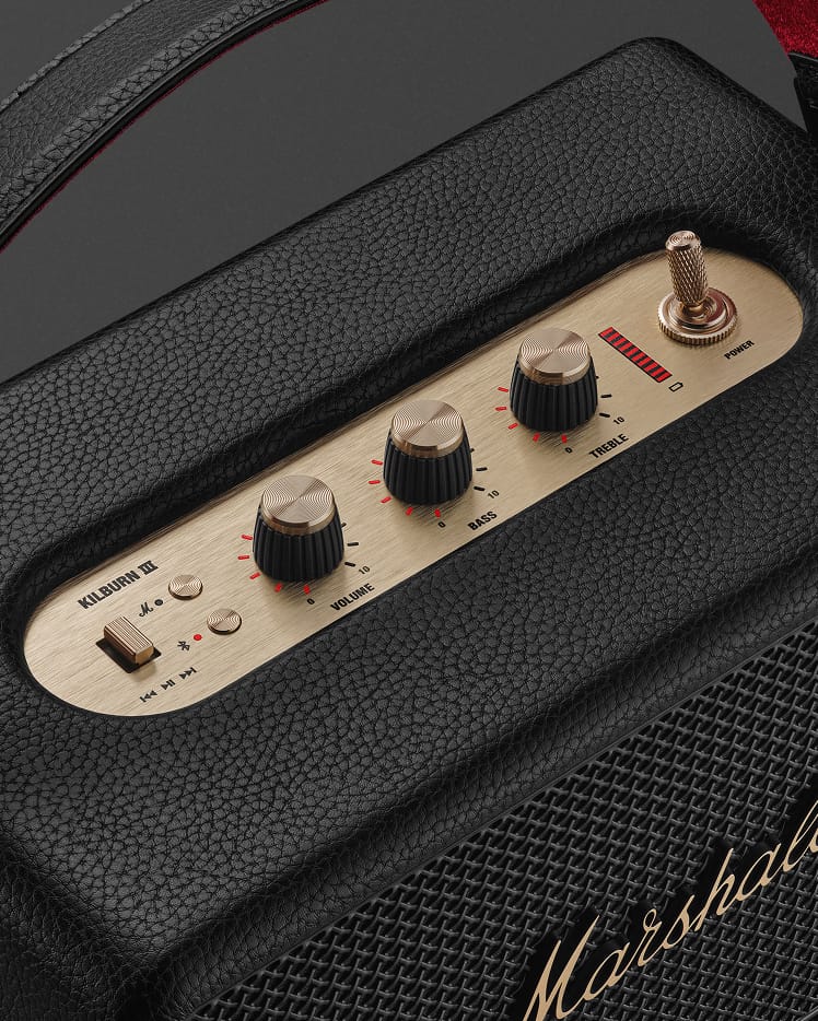 KILBURN III BLACK AND BRASS