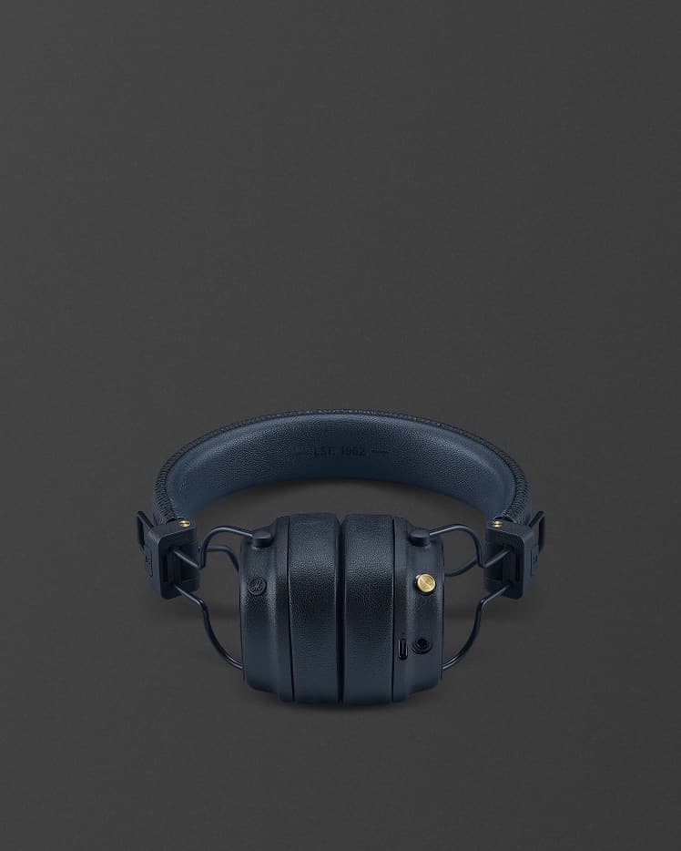 MAJOR V BLACK