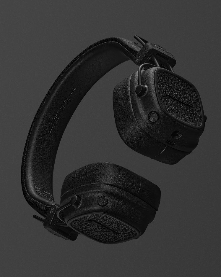 MAJOR V BLACK