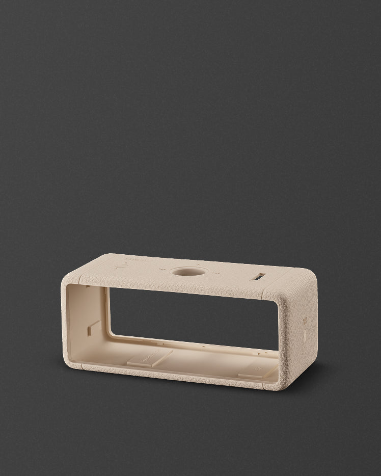 EMBERTON II BLACK SLEEVE